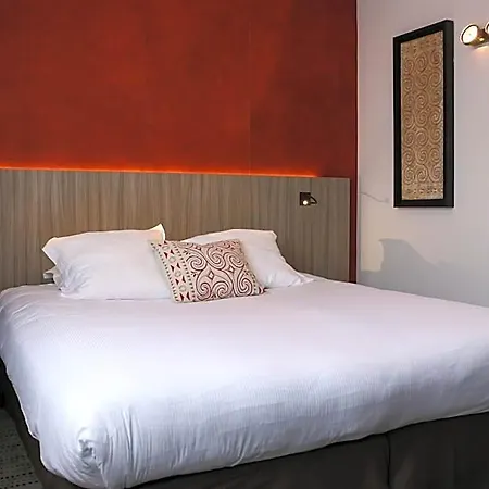Western & De 4* Chassieu