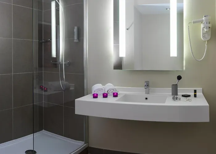 Western & De Hotel 4*